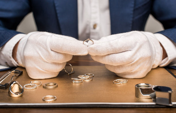 Just Gold Jewellery - Anatomy of an diamond engagement ring