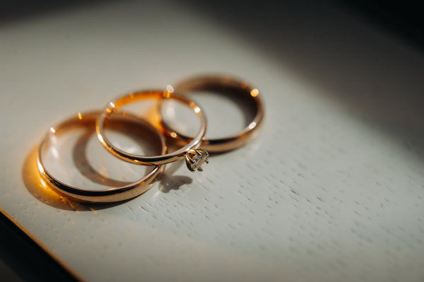 Are Wedding Rings and Engagement Rings the Same?