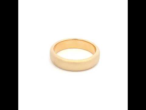 Men's Round Yellow Gold Wedding Ring