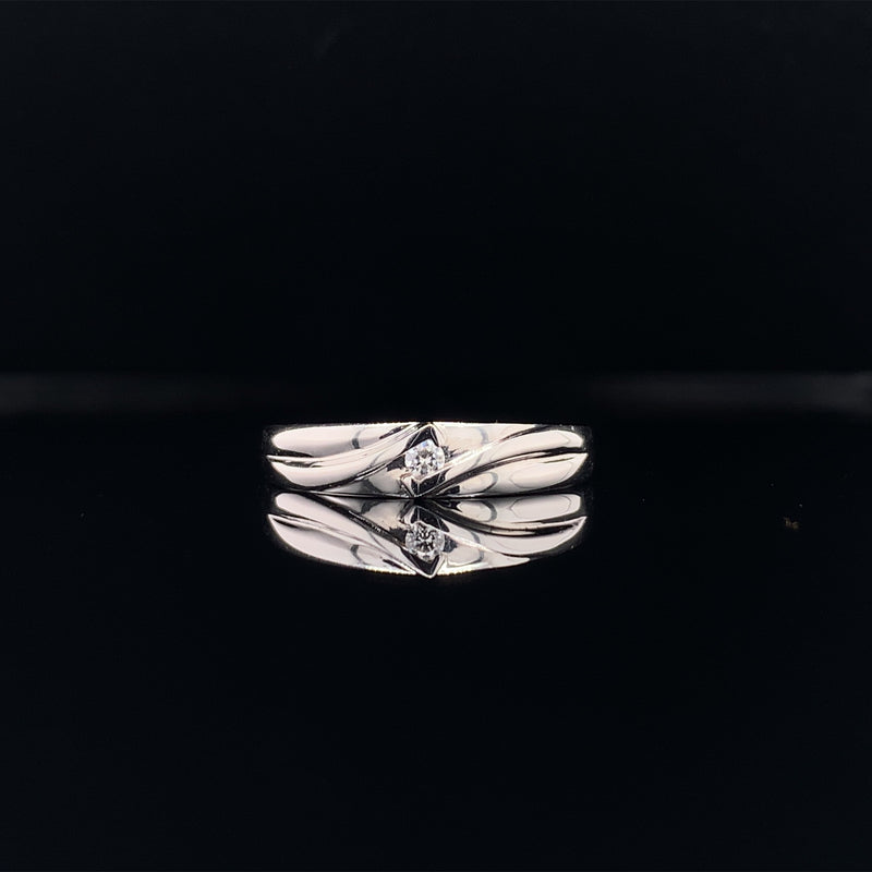curved embrace diamond ring