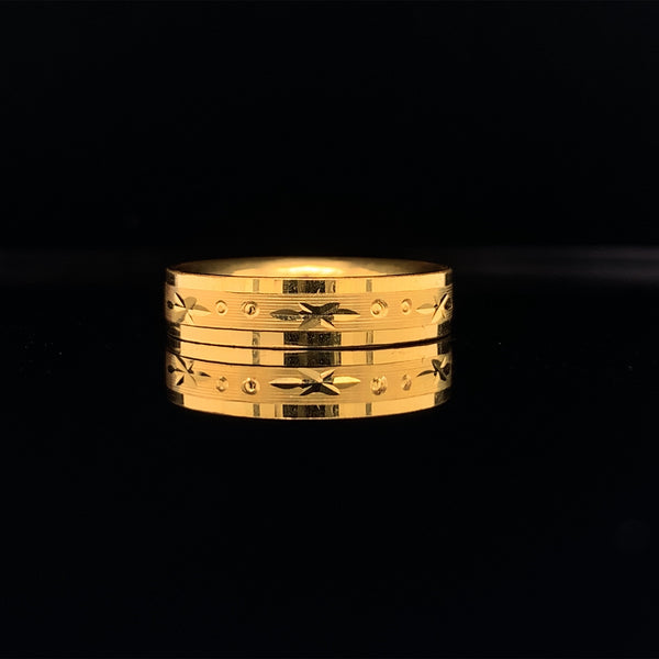 yellow gold circle and star ring