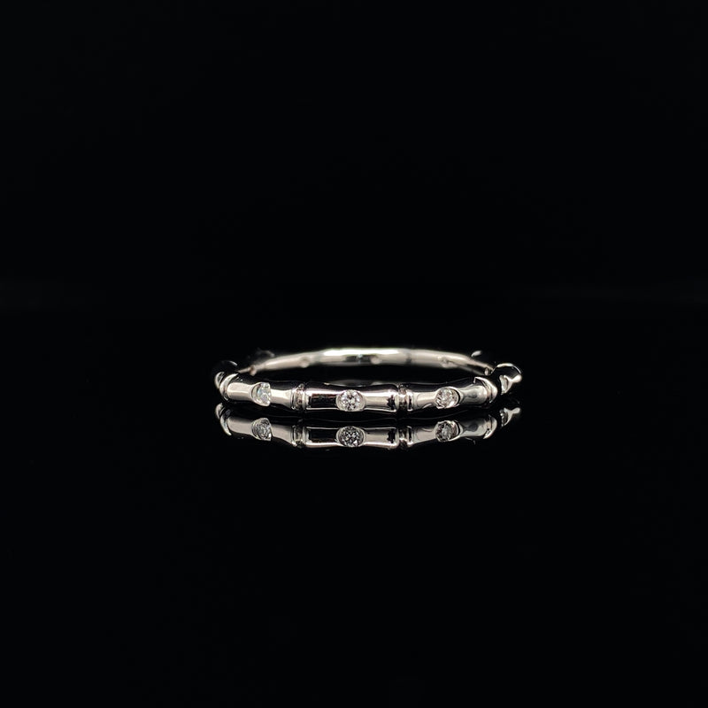 18k white gold sectioned stack ring