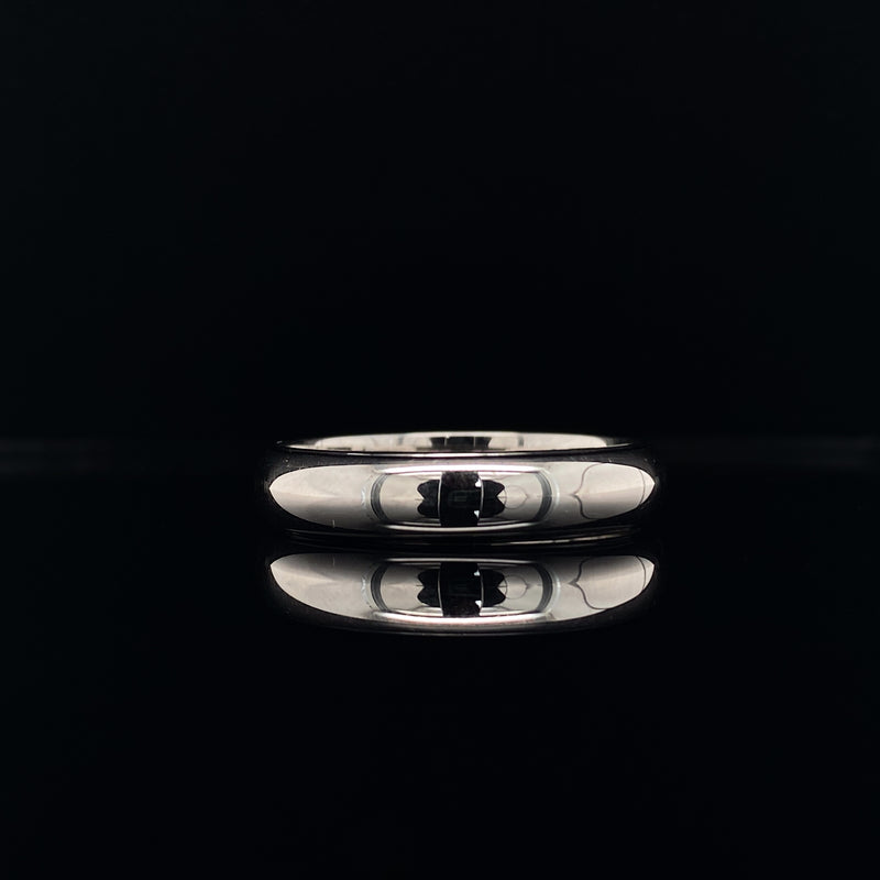Curved polished finish 18k gold ring