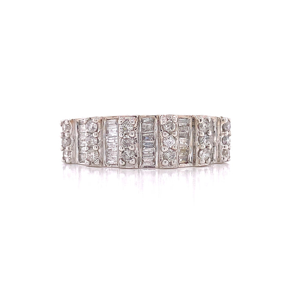 Emerald And Round Cut Diamonds Dress Ring