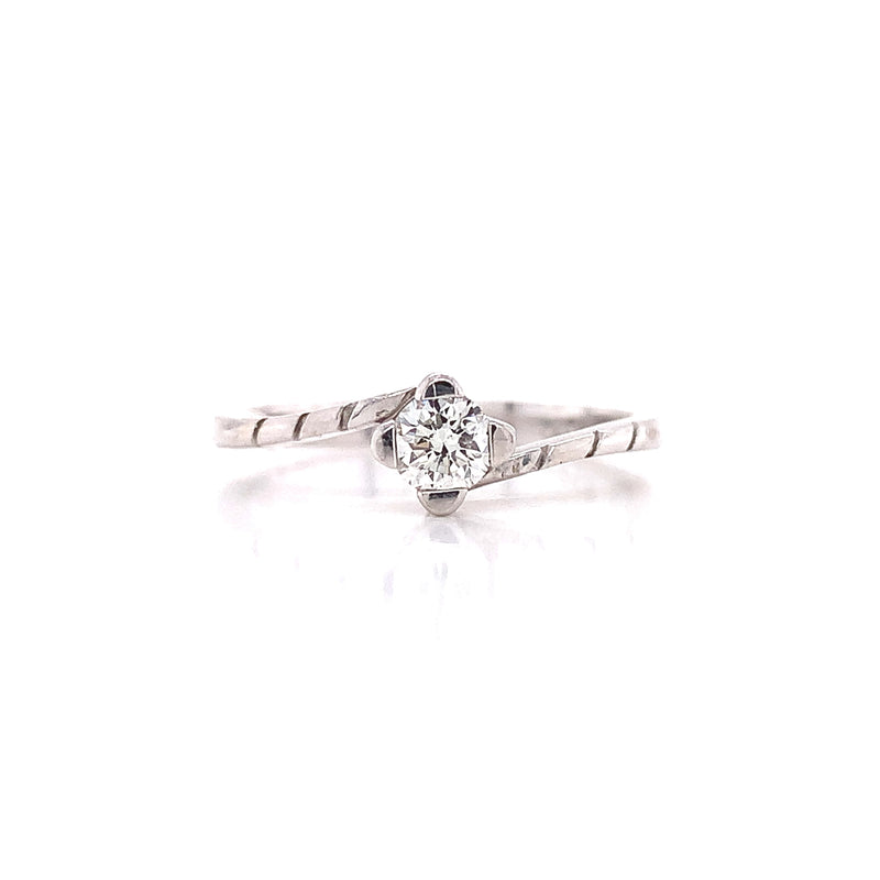 Sleek Lines Diamond Ring