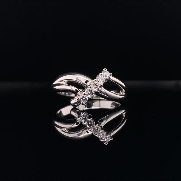 eclipse diamond ring