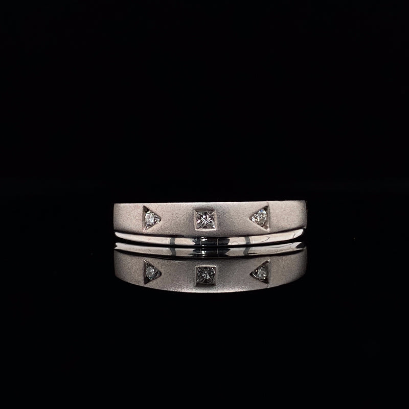 Arrow wedding band