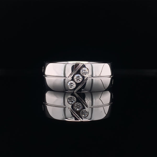 Men's Diamond And Lines Wedding Ring