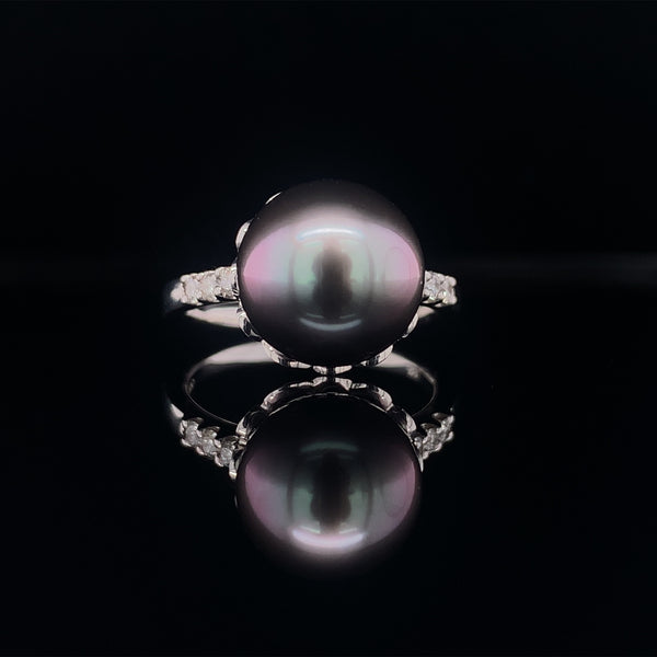 Pearl With Side Diamond Ring