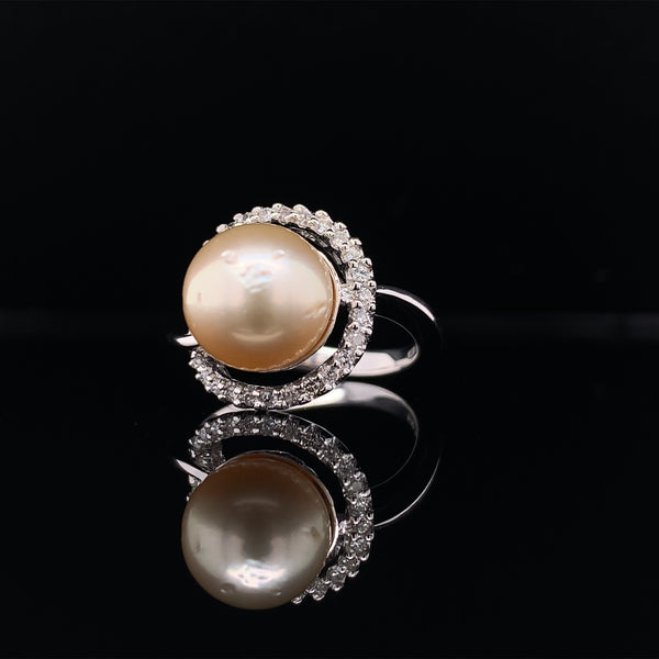 Diamond Halo Pearl Ring