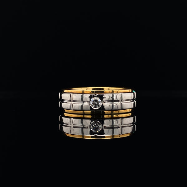 men's white and yellow gold contrast ring with grooves and centre diamond