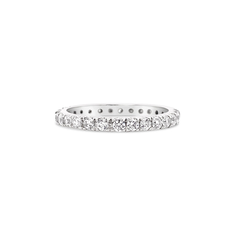 Pavé setting wedding band