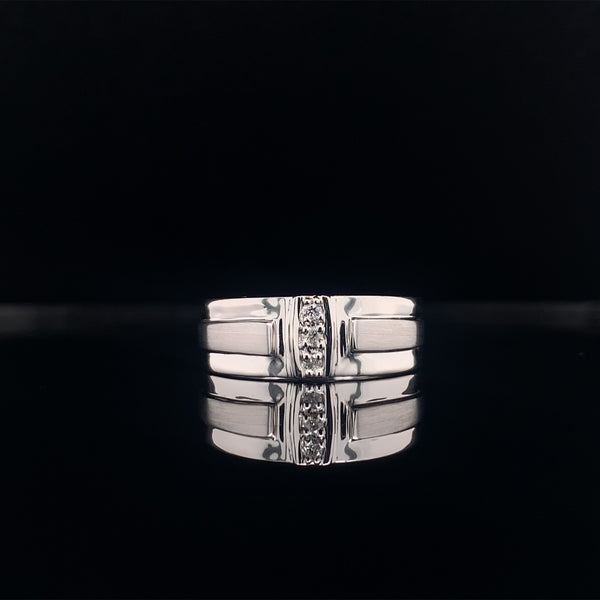 men's diamond with satin finish and polish edging wedding ring